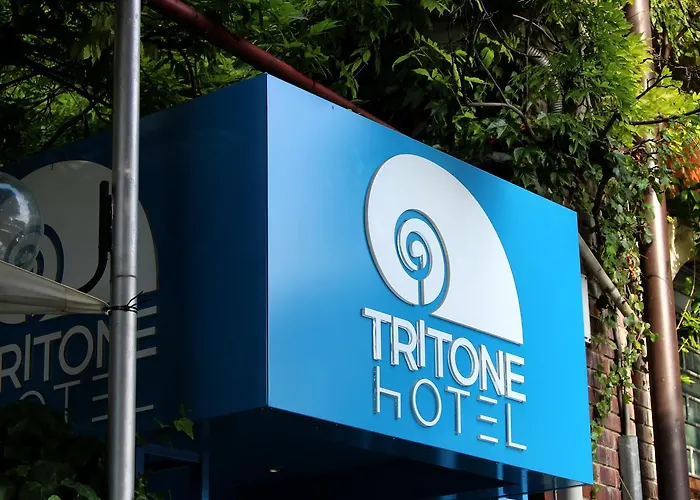 Hotel Tritone