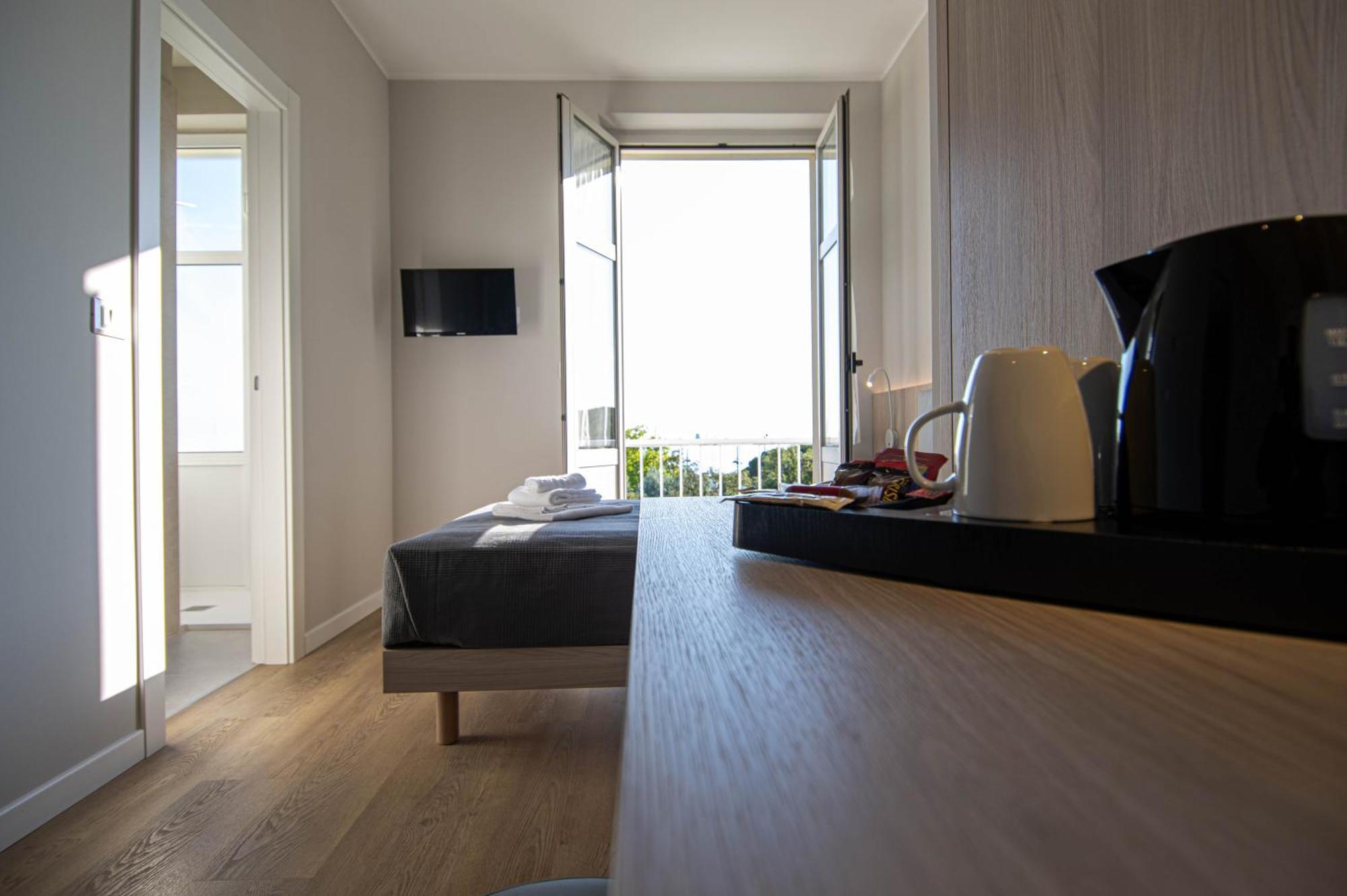 Tritone Hotel